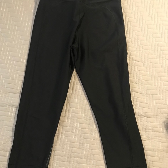 Under Armour leggings - Picture 2 of 3